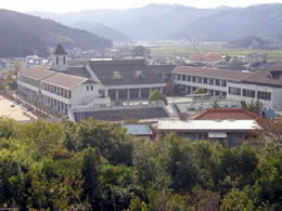 宇和町小学校の校舎