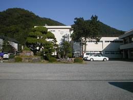 宇和中学校の写真