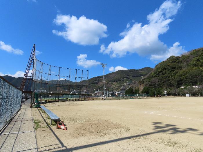 三瓶中学校グラウンド夜間照明