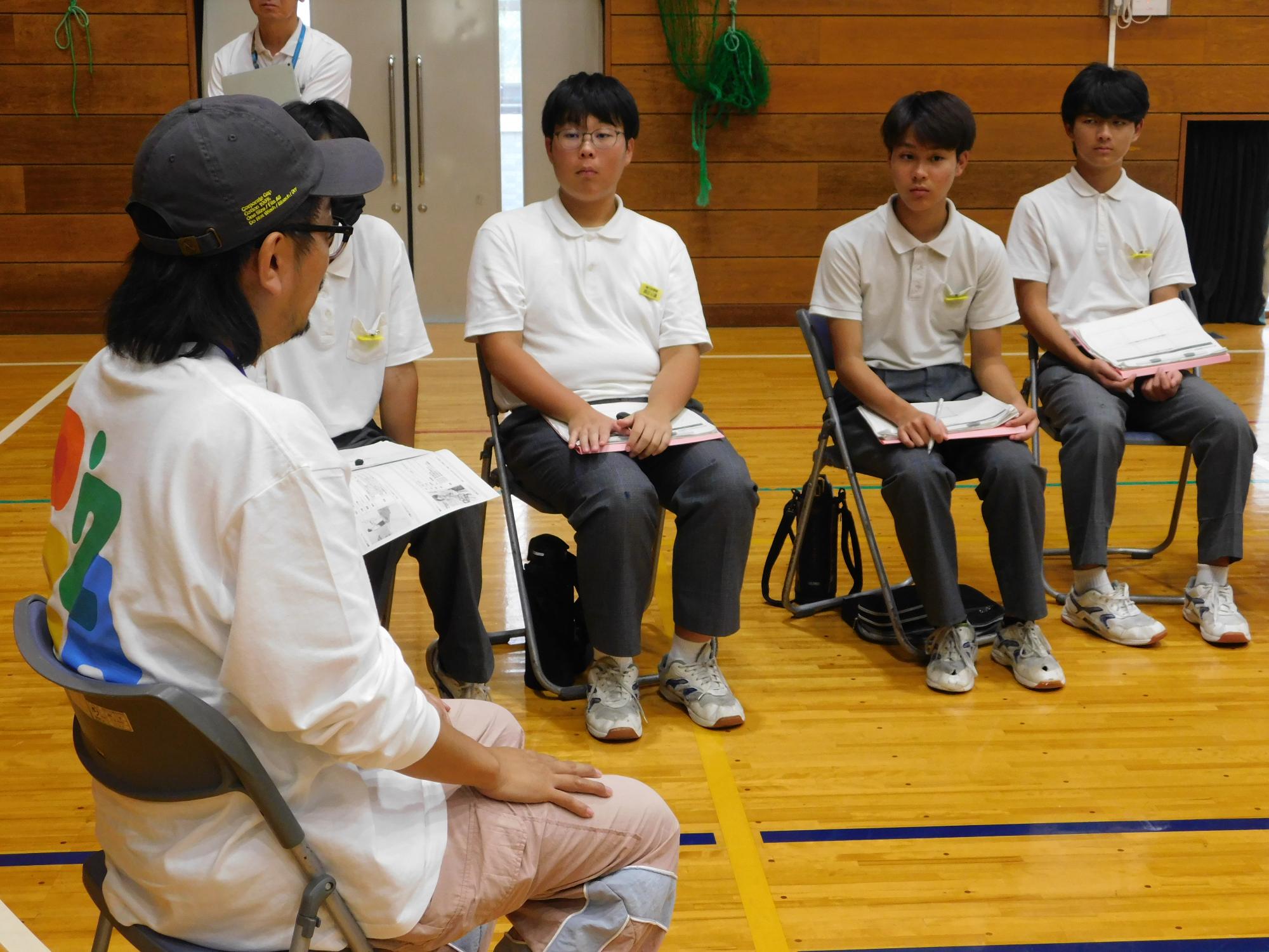 座談会の様子