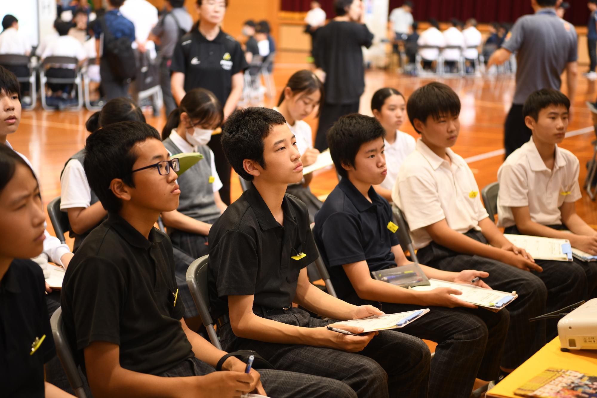 合同企業説明会生徒の様子