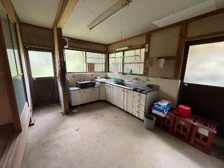 detached 城川町川津南