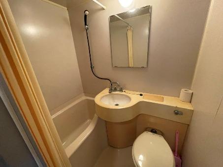 commercial 三瓶町二及